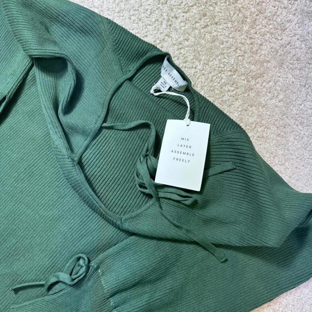 Free Assembly Tie Back Midi Sweater Dress Green XS NWT - Picture 7 of 9